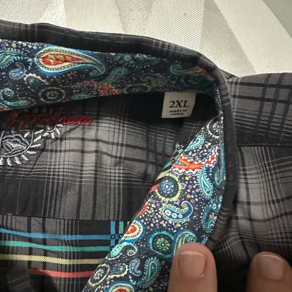 Robert Graham black and gray long sleeve - Picture 3 of 6